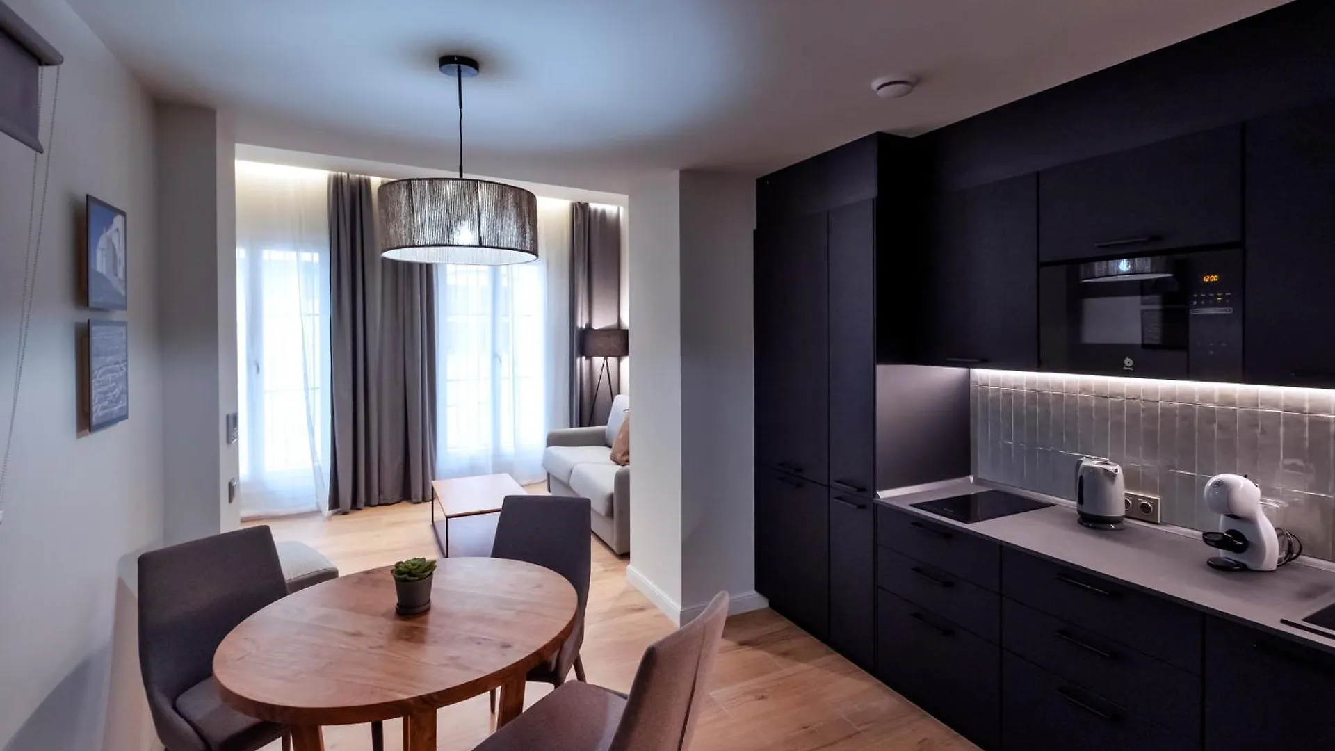Villar Suites By Cadiz4Rentals ספרד