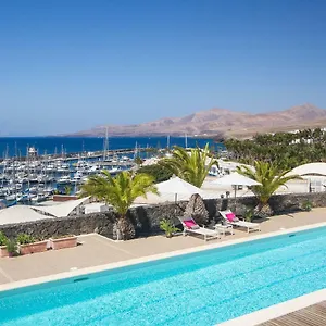 Mila , Puerto Calero España