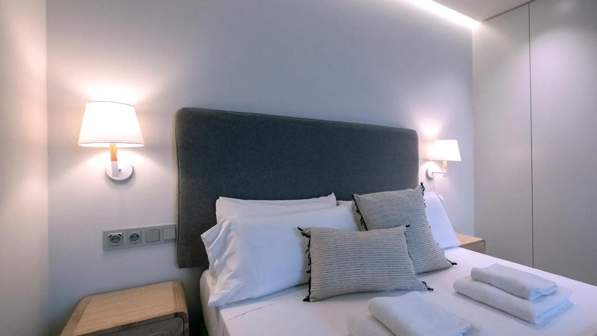Villar Suites By Cadiz4Rentals 0*, Cadiz Spain