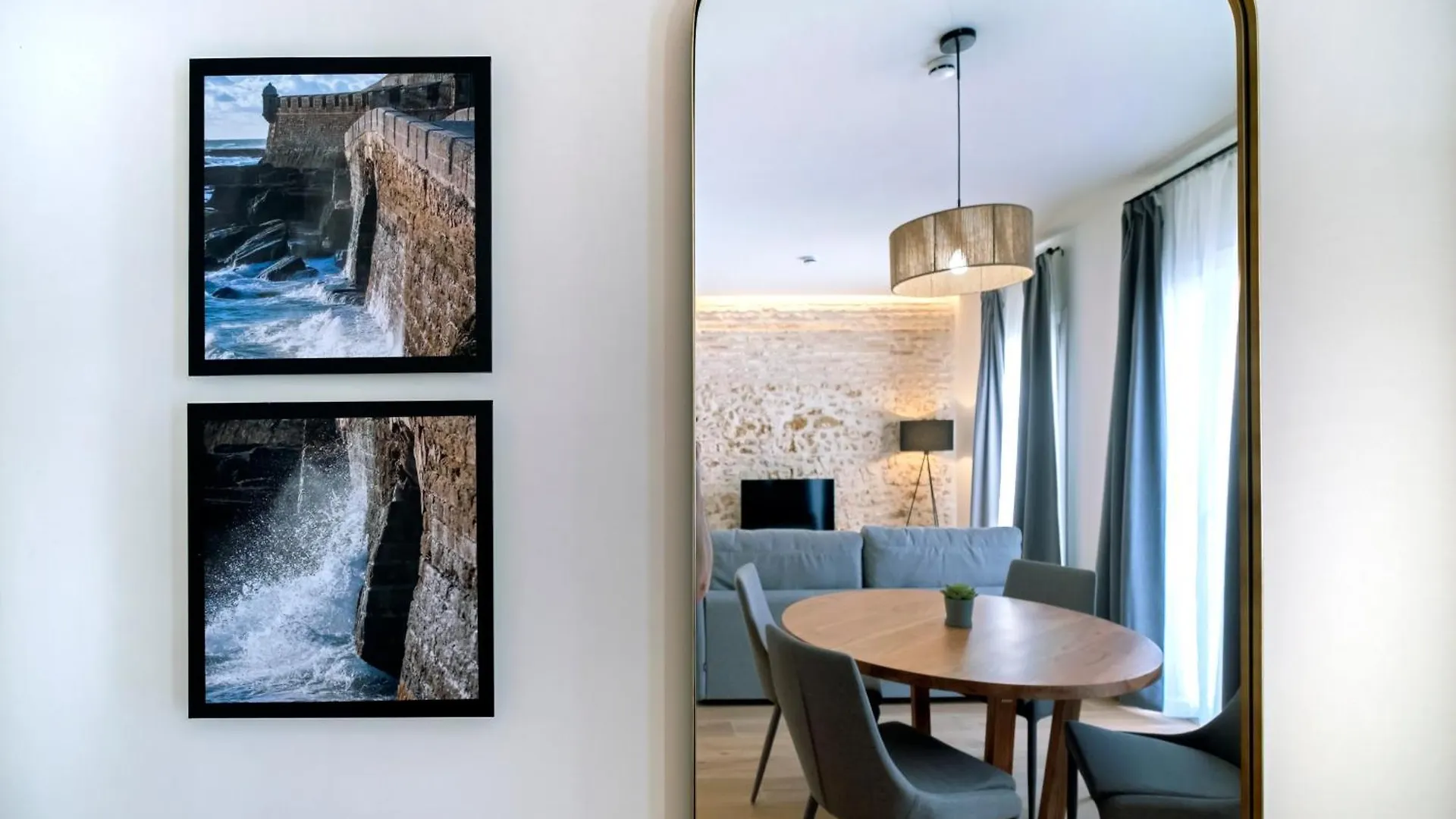 Villar Suites By Cadiz4Rentals Apartment