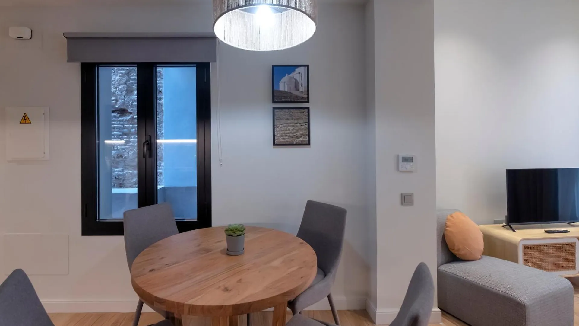 Apartment Villar Suites By Cadiz4Rentals